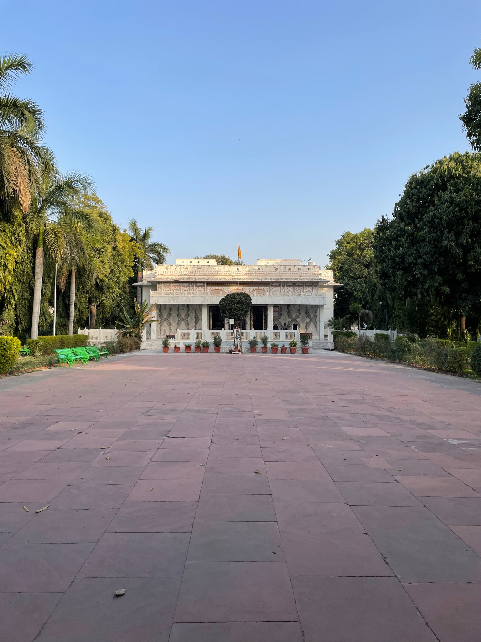 Sethani-ji ka Bagh in Jaipur. This Vallabhite temple is situated at the center of a garden, following the spatial arrangement of the Govind Devji.